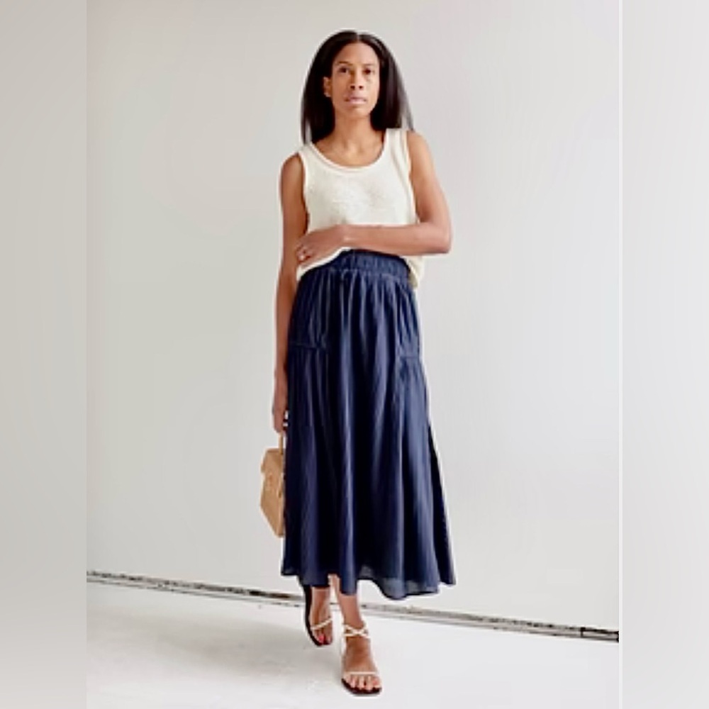 NWT Calista Louisa Navy Skirt in Size Small